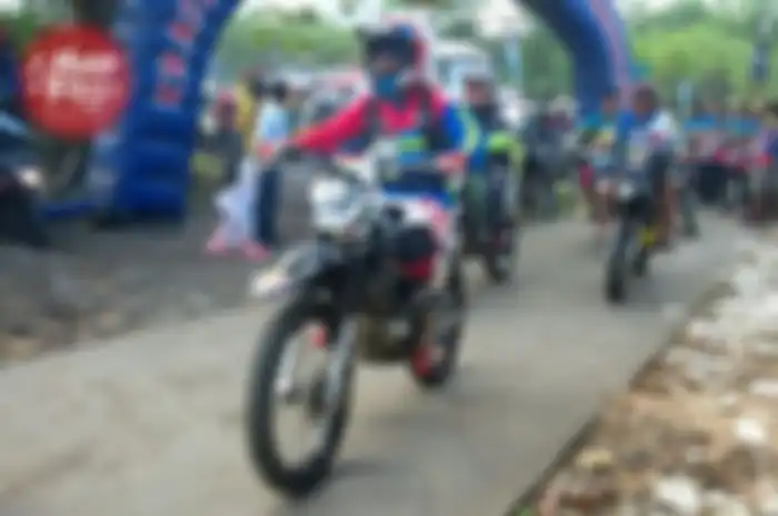 Adventure ini murni amal dan berbagi dengan anak yatim serta jompo di sekitar Ciheras