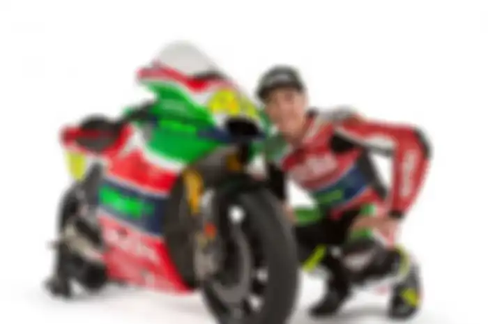 Hingga paruh musim pertama berakhir, Espargaro berada di urutan ke 14 klasemen sementara dengan perolehan 32 poin.

