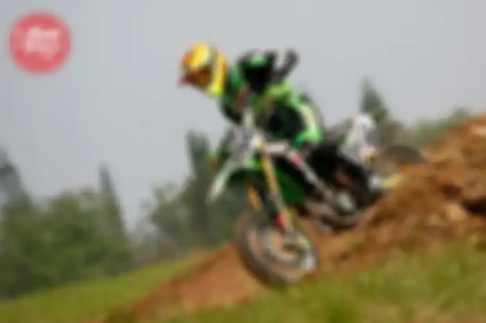 Farhan Hendro cetak waktu tercepat di Kejurnas Supermoto