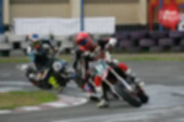 Juara nasional supermoto Perancis yakni Germain Vincenot menjadi tamu undangan di event Kejurnas Supermoto pertama di Indonesia.