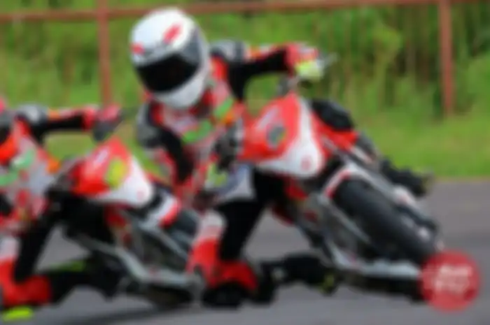 Honda Daya Trijaya Racing Team dan Honda Daya Golden Racing Team yang dibina PT Daya Adicipta Motora (DAM) akan kembali di gelaran kejurnas Motoprix 2017 Region 2 akan