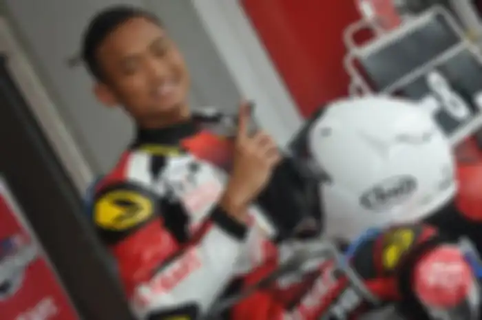 Astra Honda Racing Team (AHRT), menurunkan dua pembalapanya Rheza Danica dan Awhin Sanjaya untuk terjun di kelas Suzuka 4 Hours di event Suzuka 4 & 8 Hours.