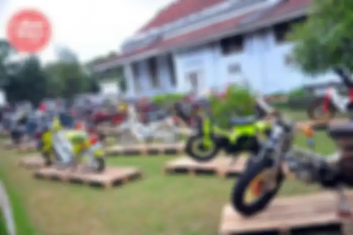 Yang jelas gelaran yang dihelat di kota Batik ini bikin para lelaku kustom bike di wilayah Pantura dan sekitarnya antusias