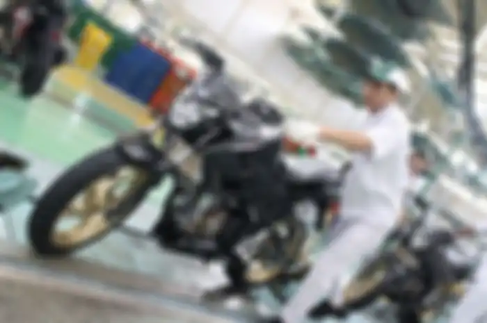 Kehadiran warna Stallion Black pada New CB150R StreetFire semakin membuat penampilannya semakin sangar, apa lagi oleh PT Astra Honda Motor (AHM) warna rim wheel juga disesuaikan pada Spesial Edition (SE).