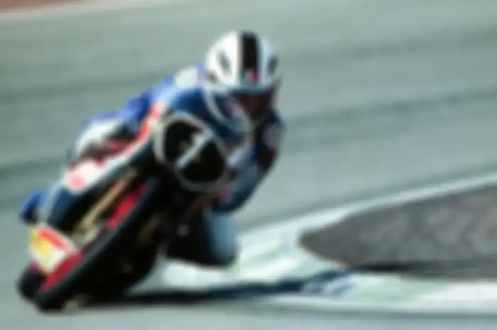 Berita meninggalnya mantan pembalap MotoGP senior yakni Angel Nieto sontak membuat kaget dunia balap.