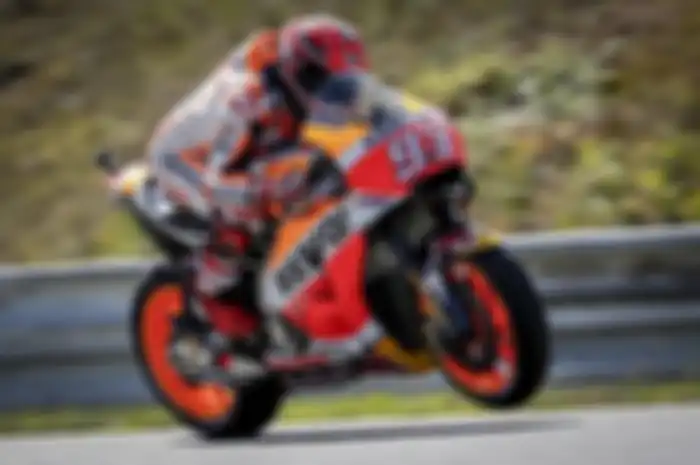 Bermodalkan kombinasi ban Hard (depan) dan belakang Soft, Marc Marquez mampu kuasai sesi free practice 3 (FP3) MotoGP Brno yang dipentas di Republik Ceko (05/8).