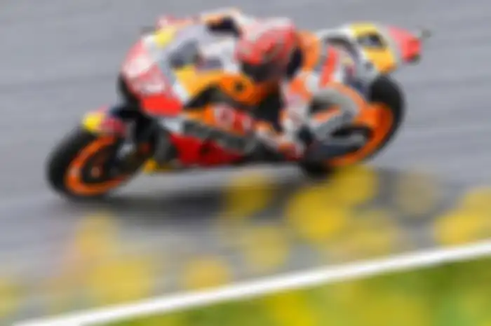 Dengan ban medium dan hard saja Marquez sanggup melesat 1 menit dan 24,1 detik