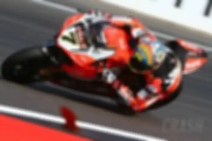 Kendati sudah tertinggal lebih dari 100 poin dari Jonathan Rea, rider Ducati Chaz Davies masih menjaga asa menjadi juara dunia WSBK musim ini. 