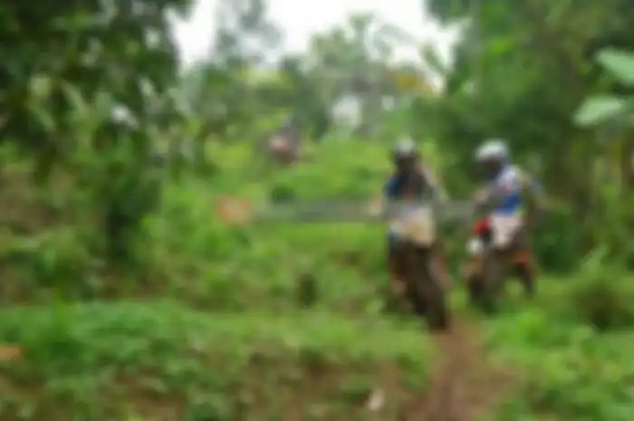 Perayaan ulang tahun dirayakan dengan berbagai cara bahkan beberapa diantaranya dirayakan dengan cara yang unik, salah satunya perayaan ulang tahun dengan adventure.