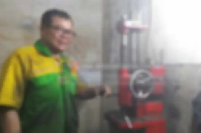 Angga bubut spesialis korter yang menyediakan jasa korter, struk up, bore up, hingga gedeiin klep. Angga bubut mengerjakan segala macam bubutan, lebih khusus jasa korter.
