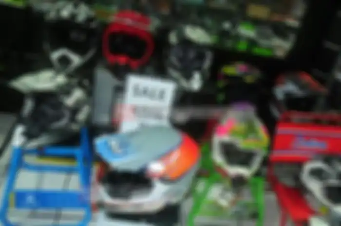 Buat pehobi adventure dan motocross jangan lupa pindah gigi rendah di gerai Ardians