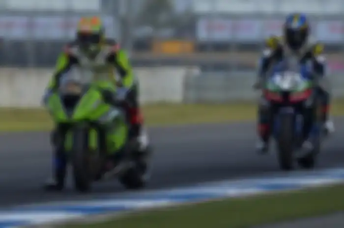 Biker ART Racing Kawasaki (BARK), Malaysia, stop dari balapan Asia musim depan. Nasib pembalap andalan BARK, Azlan Shah Kamaruzaman, dipastikan akan pindah tim. Kabar yang bisa dipercaya kalau  Azlan yang pernah Juara 600 cc Asia Road Racing Champion