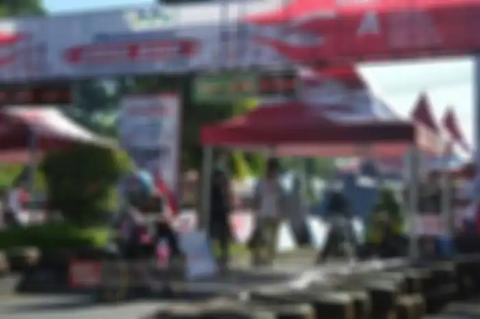Dalam babak penyisihan di ajang balap motor trek lurus Pertamax Drag Bike Championship 201M 2016 yang bergulir di sirkuit NP Komplek Pertamina Bumi Patra, Indramayu, Jabar, Eko Sulistyo mencatat waktu terbaik dan juga yang tercepat