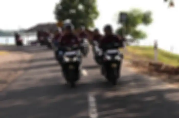 Tim teknik PT Astra Honda Motor (AHM) sudah mendata bensin yang dipakai 12 skubek Honda untuk Honda Smart Adventure. Data konsumsi bensin matic Honda Smart Adventure Jakarta Lombok