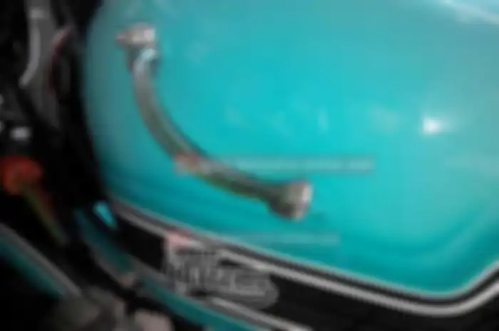 Motor modifikasi bergaya custom culture identik dengan tampilan simpel. Termasuk di panel indikator. Banyak yang sengaja melepas panel indikator biar motor keliatan keren.
