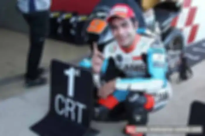 Tim IodaRacing Project yang sedang mengalami masalah finansial, akhirnya mengambil keputusan untuk mendepak salah satu pembalapnya di kelas MotoGP. Sialnya nama Leon Camier terpilih sebagai pembalap yang harus mereka keluarkan.