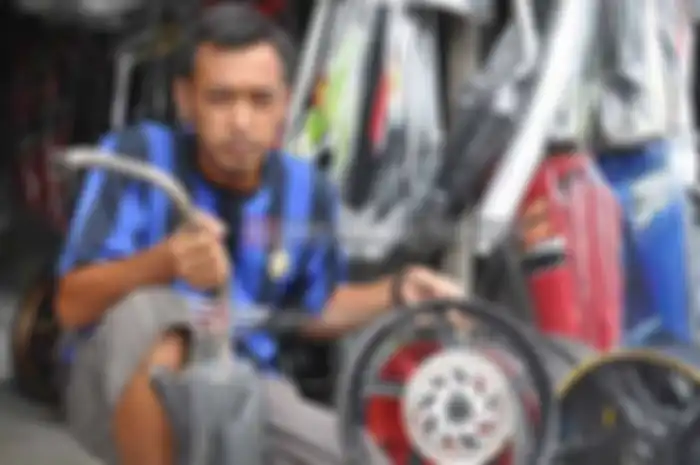Sobat lagi cari komponen bekas standar pabrikan yang harganya terjangkau? Pedagang komponen bekas standar pabrikan