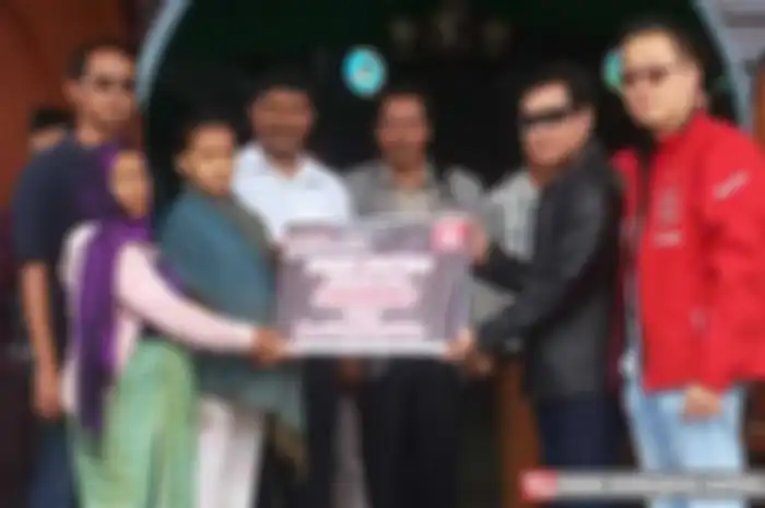 Ekspedisi Nusantara Satu Hati Untuk Negeri, 12 rider, 3 Pulau dan bakal menempuh 8.000 km. Ekspedisi ini mengusung beragam misi sosial dan budaya sebagai salah satu bentuk perhatian dan kontribusi Honda terhadap Indonesia.