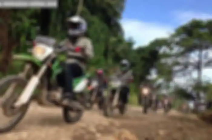 Setelah bermalam di Pantai Sawarna, Banten (5-6/3), tim Eksplorasi Banten Selatan melanjutkan perjalanan tahap kedua 120 km. Stage II Eksplorasi Banten Selatan lewati Ujung Kulon dan Tanjung Lesung.