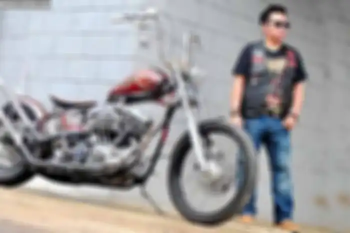 Indra luar biasa beruntung. Selain bermesin Shovel, motornya dibangun beberapa builder x-tra ordinary.Sebuah pencapaian sempurna bagi seorang cult bikers!