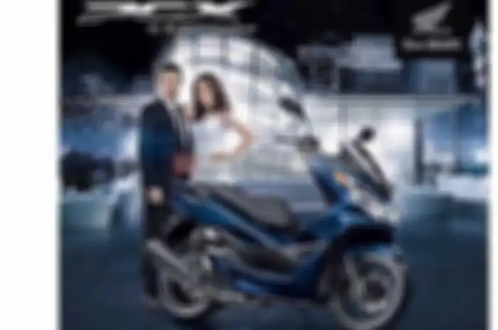 Maklum jika harga Honda New PCX eSP tinggi karena ini masuk skutik premium Honda. Tapi kok bisa tinggi banget seperti itu. Kemungkinan masih impor dari luar negeri alias CBU nih!