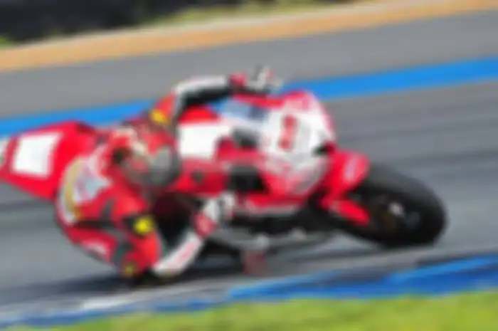 Jumat ini (1/12) latihan resmi  ke-3 600 cc Asia Road Racing Championship (ARRC), sirkuit Chang, Buriram, Thailand, berlangsung 40 menit. Sayangnya, dua rider  Astra Honda Racing Team (AHRT), Dimas Ekky Pratama dan Andi Gilang tidak fit sejak beberap