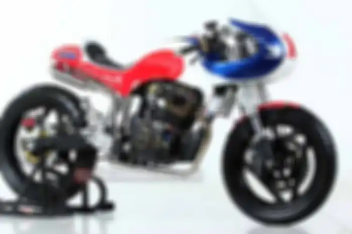 Sebelumnya kita ucapkan selamat dulu nih bor buat Yuwono Jati dari Lunatic. Lewat karyanya Honda Tiger ala Neo Cafe RAce, doi keluar sebagai pemenang dalam kontes Road to Honda Modif Contest (HMC) Tangerang yang dihelat pada 8