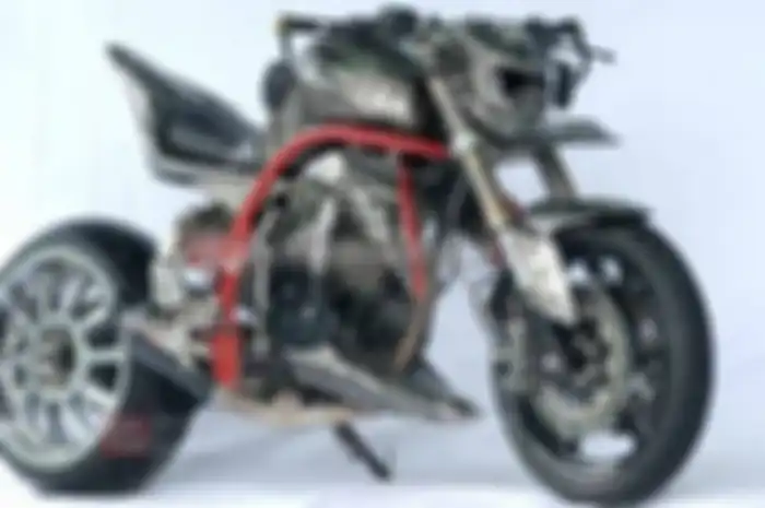 Honda Tiger dari Samarinda ini mengusung tema modifikasi ala minor fighter yang punya aksen buntut cepak. Untuk modfiikasi Honda