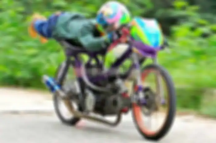 Rasio dan Karbu Honda Karisma 125D 500 Meteran 266 cc menyesuaikan gendutnya dapur pacu. Untuk melayani