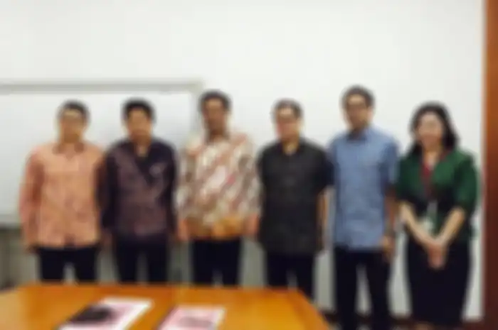 Pameran otomotif terbesar Tanah Air, Indonesia International Motor Show (IIMS) 2015, diharapkan juga dapat ambil peran dalam membedah dan mengurai masalah transportasi dan kemacetan di Jakarta saat ini. Karena itu, Pemprov DKI Jakarta dukung IIMS den