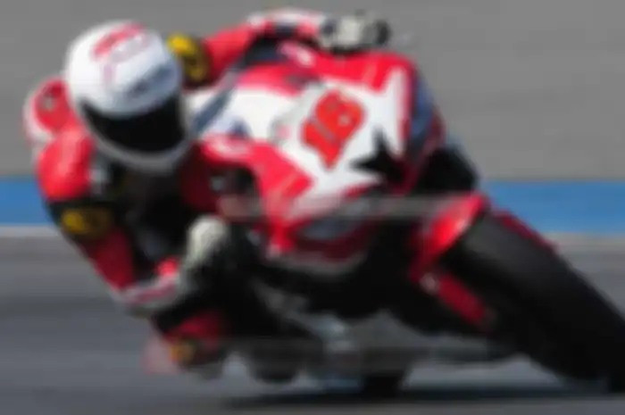 Wihhh.. Irfan Ardiansyah, pembalap Astra Honda Racing Team (AHRT) kelas Super Sport 600 cc (SS 600), mampu catatkan best time lebih cepat dari Noriyuki Haga di Free Practice 2 ajang Asia Road Race Championship seri 2 di Chang International Circuit di