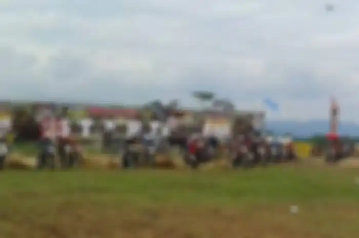 Bertempat di Sirkuit Sport Kota Banjar Jawa Barat sebanyak 250 starter turut serta dalam Kejuaraan Nasional Motocross seri 3 yang diselenggarakan pada hari ini dan kemarin(28-29).