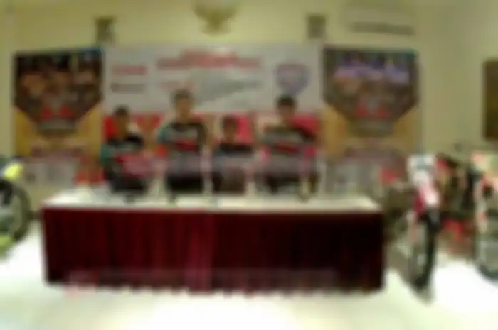 Tahun ini dijadikan crosser Jawa Timur (Jatim) untuk unjuk gigi di event lokal dan Kejurnas motocross melalui tim Viar Nugroho MX Jatim.