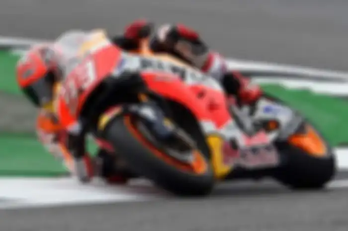 Pemegang puncak klasemen sementara, Marc Marquez jadi yang tercepat dalam sesi latihan bebas ketiga MotoGP Inggris yang dihelat di Silverstone. Sabtu (3/9).