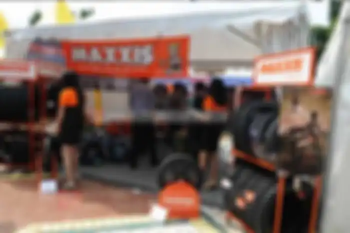 Di BurTor 2016 Maxxis kasih jersey Liverpool gratis. PT Atria Prima yang memegang merek ban Maxxis di Indonesia memang memberikan berbagai promo menarik di BurTor 2016.  Salah satunya jersey tim sepakbola asal Inggris, Liverpool FC yang disupport ole