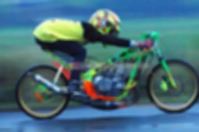 Bangkalan Madura masih punya cerita dibalik suksesnya Ninja Tune up yang menjadi juara di 2 kelas berbeda, mengikuti kelas sport 2-tak 155 cc tune up dan Free For All (FFA) menjadikan Ninja milik tim T2M Banyu Biru wajib diwaspadai.
