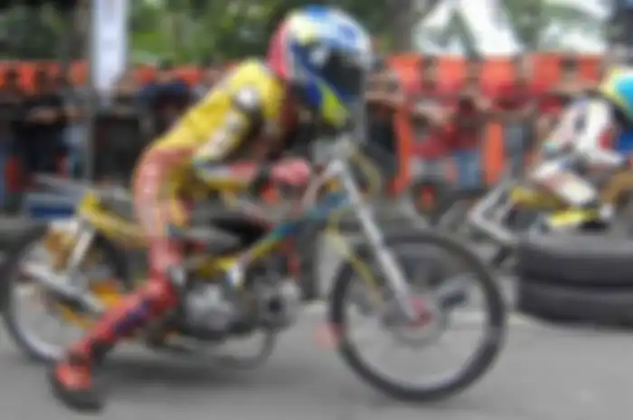 Kembalinya Yamaha Jupiter Z milik tim SJRT Uye-Uye asal Kediri di tahun ini menjadikan kewaspadaan bagi tim drag bike yang turun di kelas bebek 4-tak tune up 130 cc, maklum Jupiter ini sempat absen selama 1 tahun di ajang drag bike.