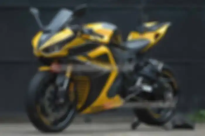 Modifikasi Yamaha YZF R25 ABS Lent Automodified