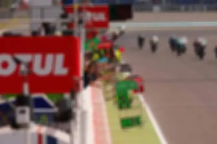 Demi keamanan, akhirnya Race Direktor memutuskan balapan MotoGP Argentina di mulai dengan flag to flag subuh dini hari waktu Indonesia (4/4). Inilah yang bikin pembalap akan berjalan seru. Keputusan balapan MotoGP Argentina di mulai dengan flag to fl