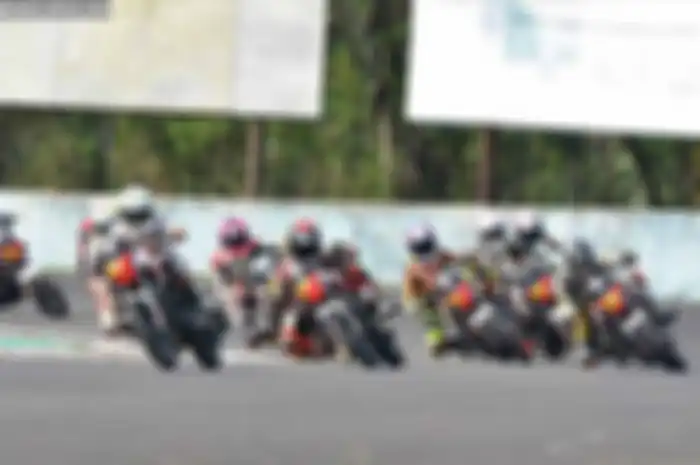One Make Race (OMR) Honda CB150R seri II yang berlangsung di sirkuit International Sentul, Bogor, Jawa Barat, Minggu lalu, merupakan salah satu program pembibitan pembalap muda unggulan dari PT Astra Honda Motor (AHM). Bahkan lewat ajang tersebut, ba