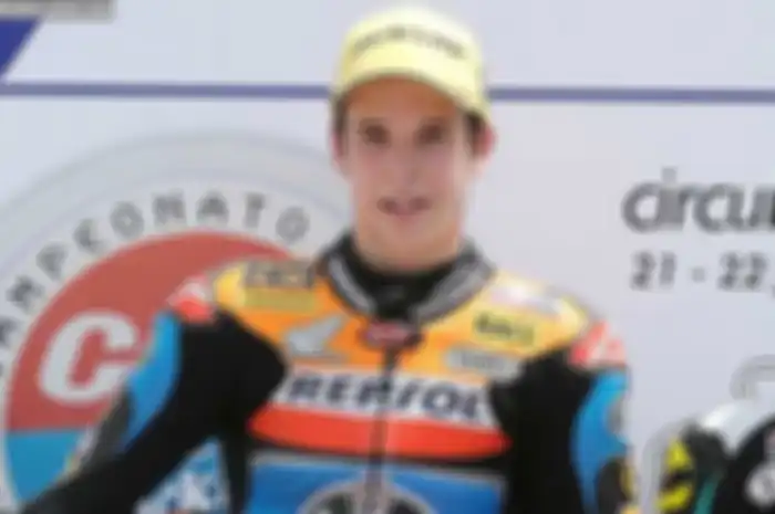 Alex Marquez mengalami kecelakaan saat melakukan uji coba di sirkuit Mugello, Italia, Selasa lalu (3/6). Imbasnya, Marquez harus menginap di rumah sakit untuk jalani USG dan X-ray.