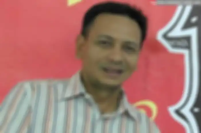 Eddy Saputra, mantan pembalap, Direktur PT Ohlins Indonesia, dan pemilik tim 600 cc dikabarkan diminta untuk bersedia jadi Kabid Balap Motor PP IMI. Eddy menggantikan Bambang Gunardi yang mundur dari PP IMI.