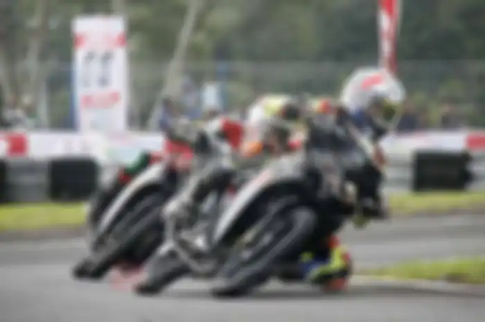 Pembalap asal Sulawesi secara mengejutkan mampu mencatatkan waktu terbaiknya di kelas bebek 125 cc perorangan dengan menorehkan best time 1.07.170.  Penampilan konsisten Wawan Wello di lintasan Bukit Peusar Tasikmalaya di