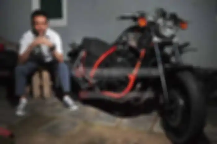 siswa SMAN 5 Cimahi, Bandung, demen jalan keluar kota nyemplak Yamaha VMAX 1.200 cc jebolan tahun 1997
