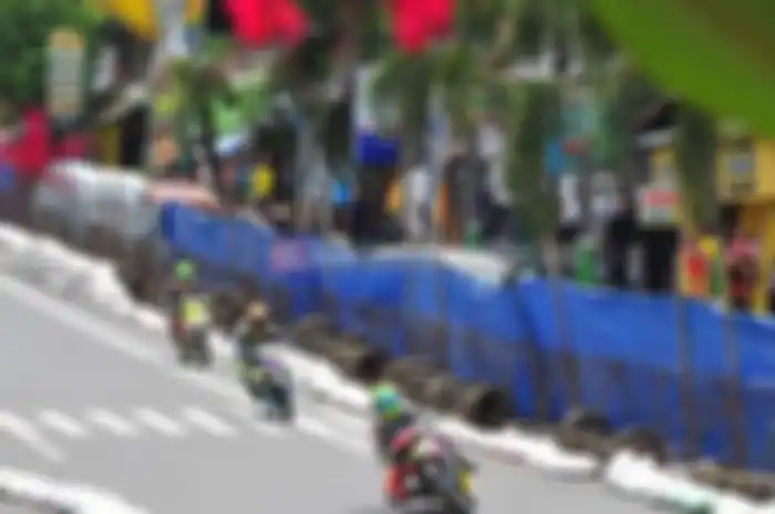 Keperkasaan pembalap asal Pulau Celebes Wilman Hammar andalan tim Yamaha Yamalube NHK IRC Nissin NGK Bahtera tak tertandingi di QTT kelas utama, yaitu Bebek 4-Tak 150 cc Tune Up Seeded (MP1) dan Bebek 4-Tak 130 cc Tune Up Seeded (MP2). Pantas jika Wi