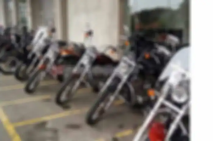 Untuk para bikers di era modern ini, siapa yang tidak mau menunggangi moge Harley-Davidson. Kini sobat bikers bisa menyewa H-