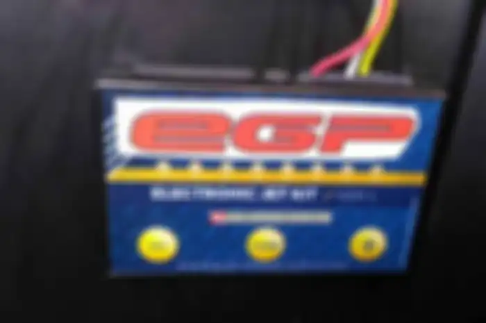 Total Amerika banget Pak Abidin mengupgrade Yamaha NMAX. Pengatur debit bahan bakar dan udara menggunakan