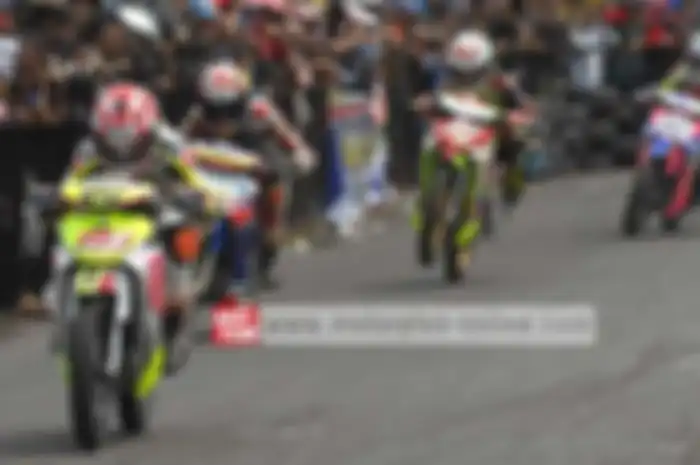 Gelaran Bupati Cup FDR Honda Supermoto Road Race Challenge 2016 (BCSFHRR) seri 1 digelar di Sidoarjo, tepatnya di depan Polsek Jabon Sidoarjo, Jawa Timur bisa dikatakan ajang riset motor tim Jawa Timur. Terlihat beberapa tim Jawa Timur seperti Shakes