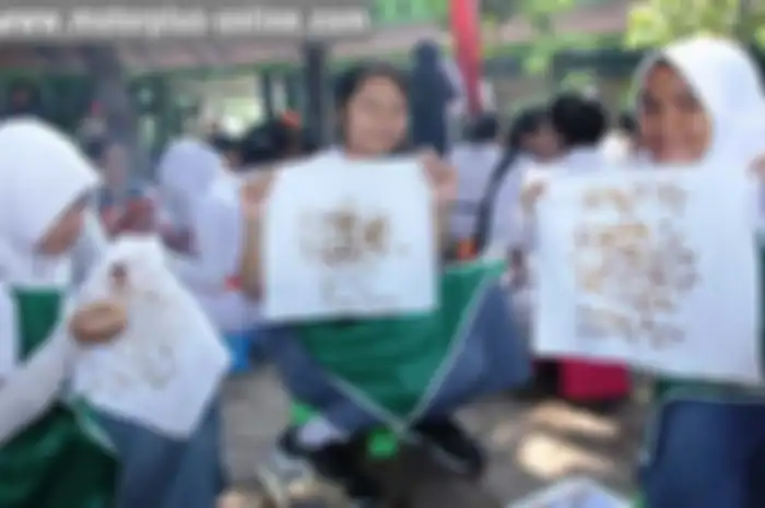 AHM menggelar program “Sahabat Satu Hati Membatik” dalam rangka menyambut Hari Batik Nasional yang jatuh pada 2 Oktober lalu.