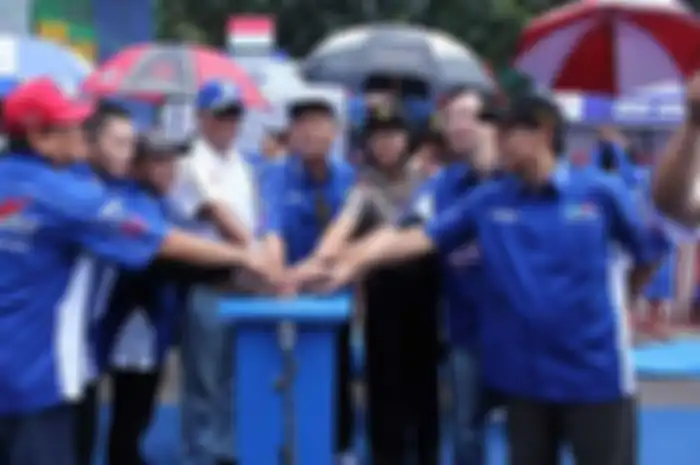 Yamaha Cup Race sebagai ajang pembibitan dan pembinaan rider-rider muda bertalenta, tahun ini Seri Perdana Yamaha Cup Race 2015 Geber Purwokerto.